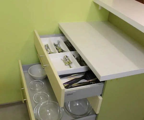 Raz Dwa Trzy 热舒夫